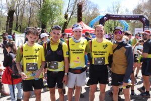 l'équipe à l'arrivée de la skyrace des matheysins